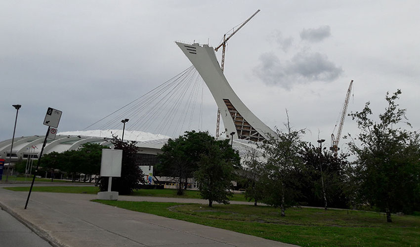 JoelleAnneEtSylvie7stadeOlympique1